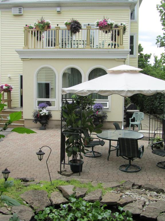 Bedham Hall B&B Niagara Falls Extérieur photo