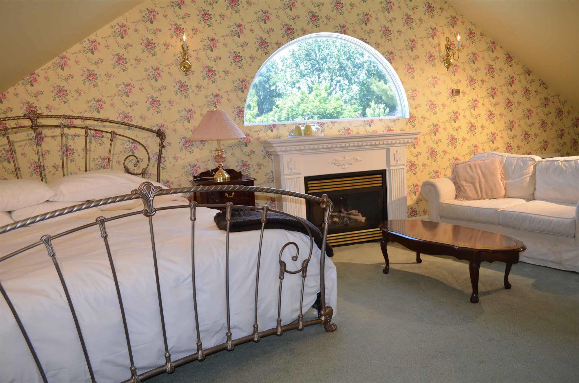Bedham Hall B&B Niagara Falls Extérieur photo